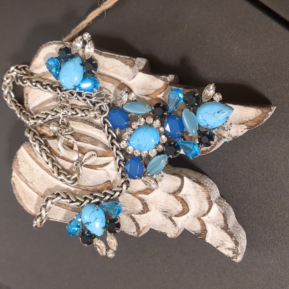 CHICO'S TURQUOISE STATEMENT NECKLACE